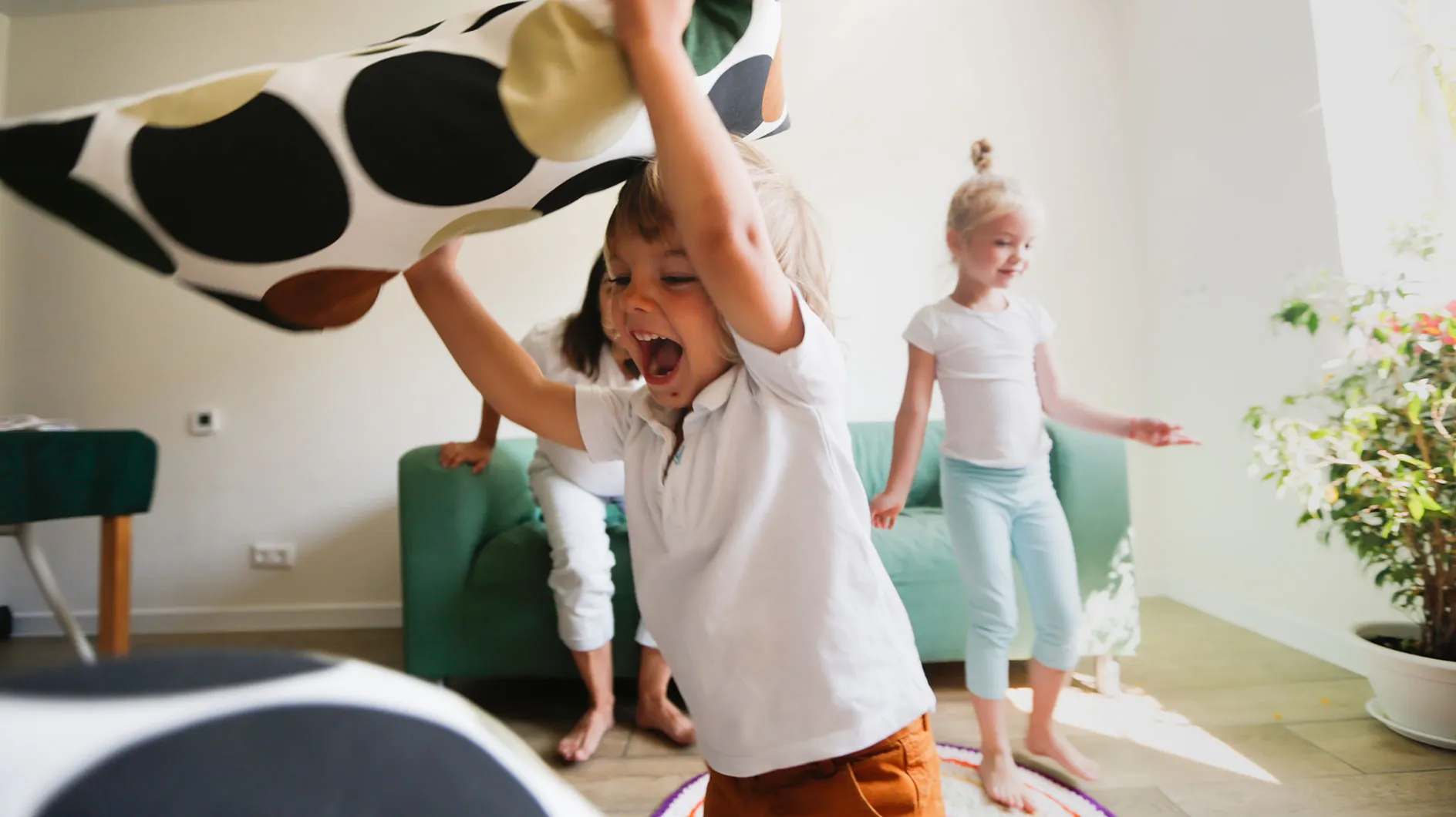 隣人対チャイルドノイズ：なぜ私は子供たちに大声で遊ばせました！