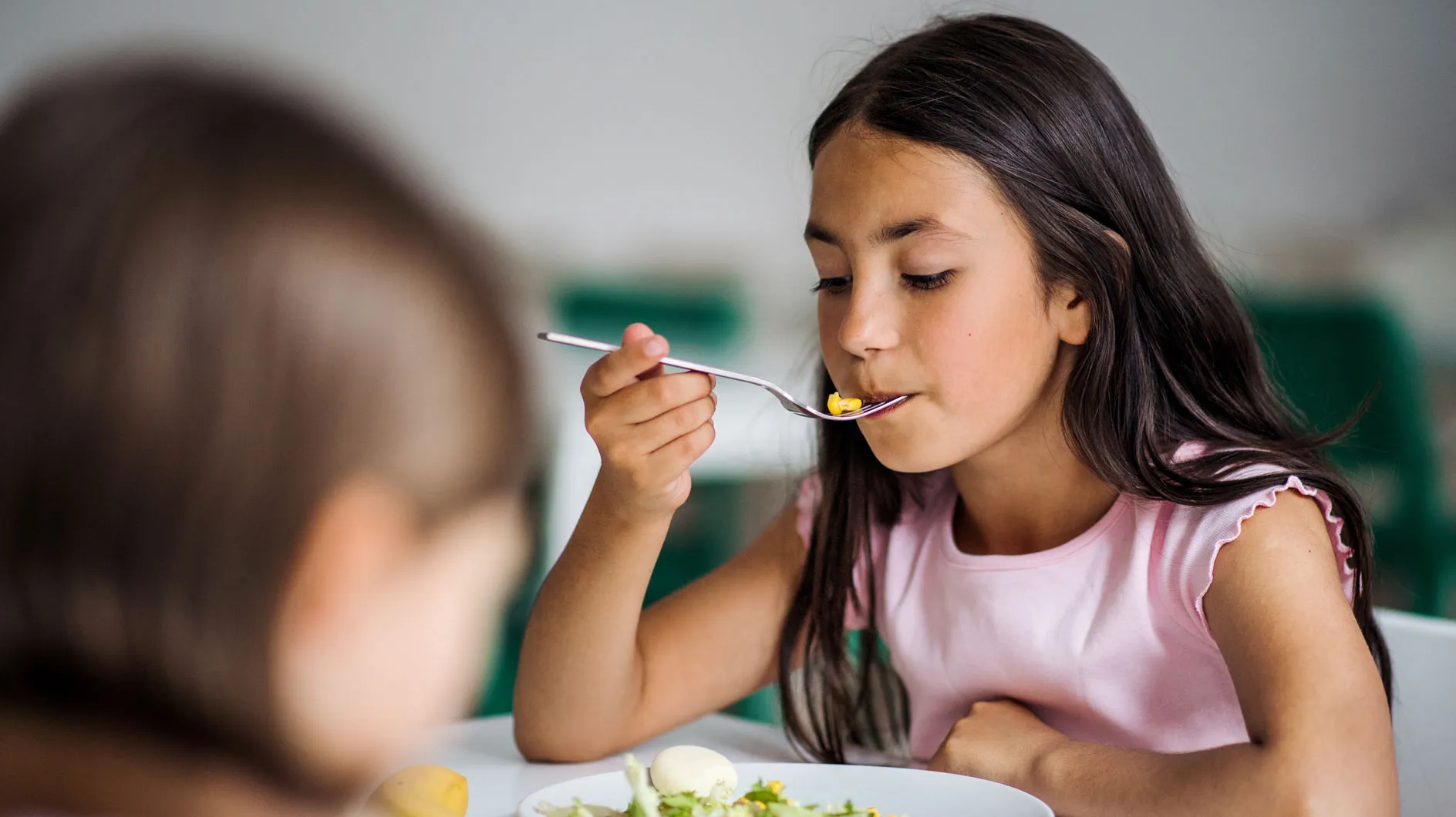 摂食行動: これらの 8 つの文は子供の摂食障害につながる可能性があります